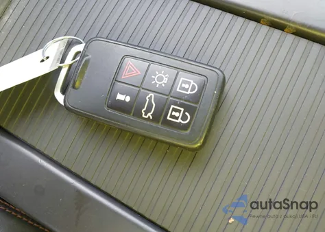 2013 Volvo Xc60 T6 from USA, damaged, VIN YV4902DZ5D2446972